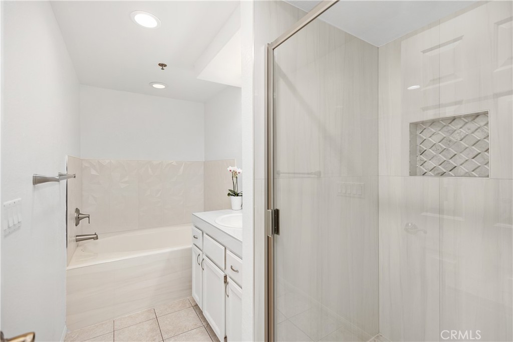 San Clemente, California, 92672, United States, 2 Bedrooms Bedrooms, ,3 BathroomsBathrooms,Residential,For Sale,1989369