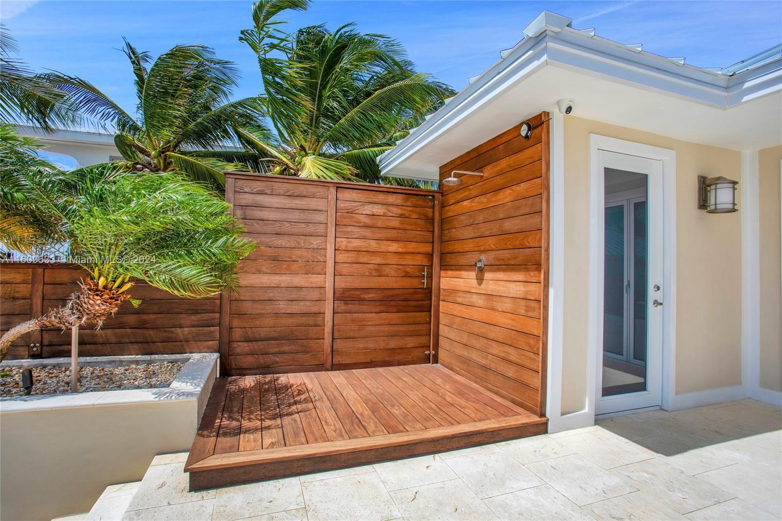 30 Ocean Front Drive, KEY LARGO, Florida, 33037, United States, 4 Bedrooms Bedrooms, ,4 BathroomsBathrooms,Residential,For Sale,30 Ocean Front Drive,1675367