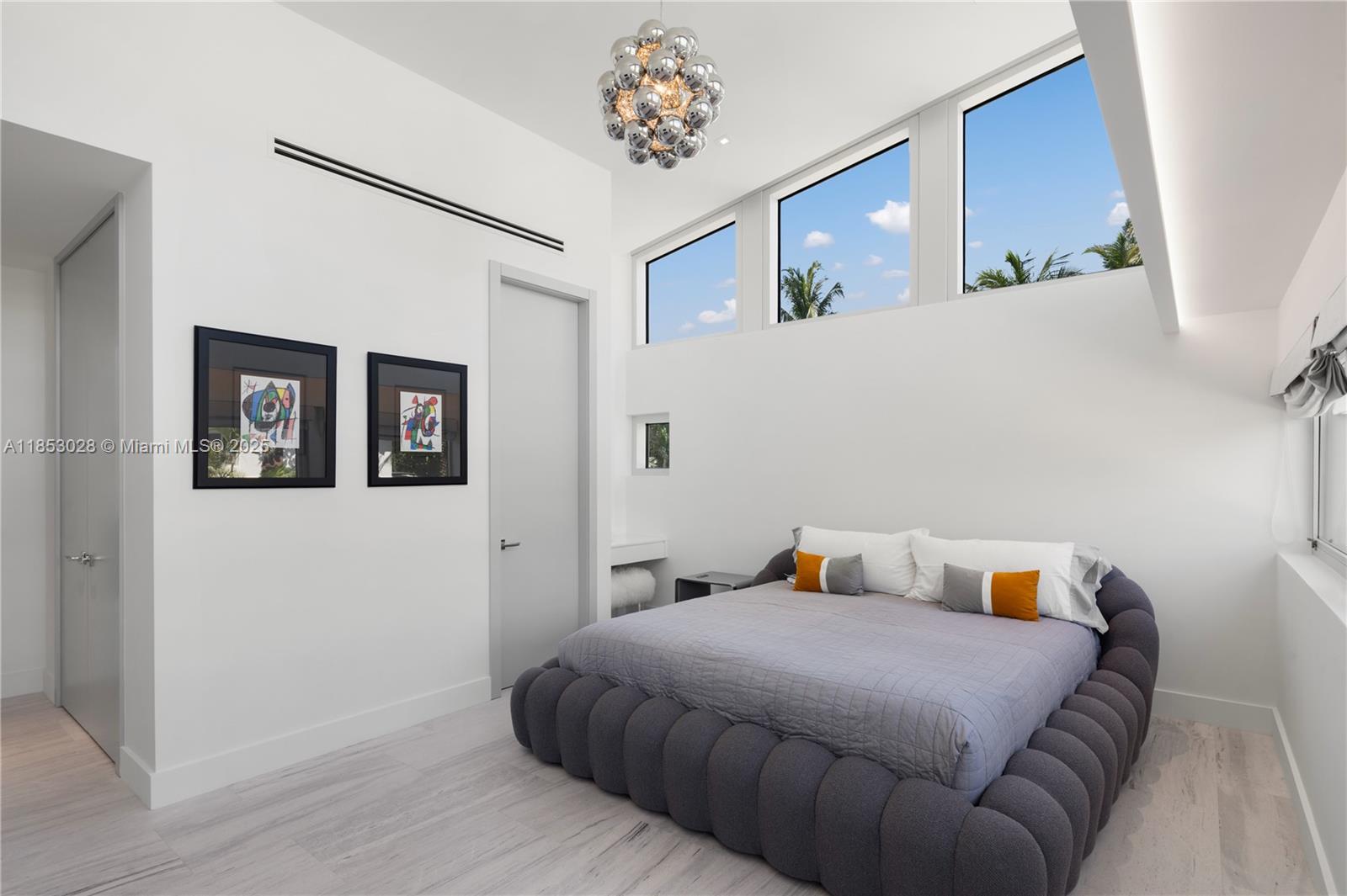 Miami Beach, Florida, 33141, United States, 5 Bedrooms Bedrooms, ,7 BathroomsBathrooms,Residential,For Sale,1934428