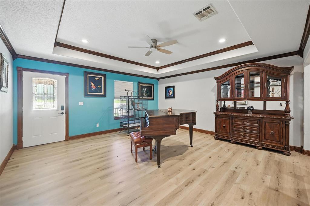 Cleburne, Texas, 76031, United States, 4 Bedrooms Bedrooms, ,4 BathroomsBathrooms,Residential,For Sale,1827195