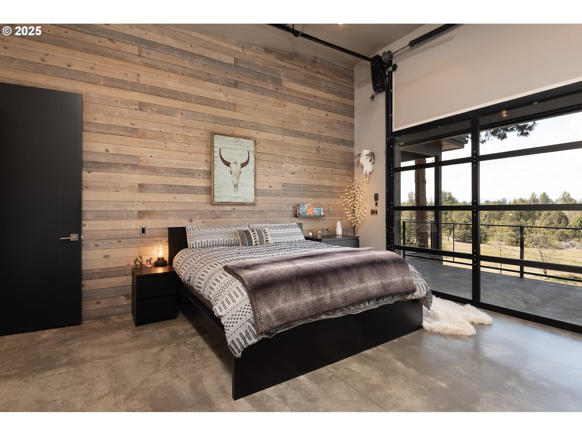  21060 KNOTT RD Bend, OR 97702 - 物件實景