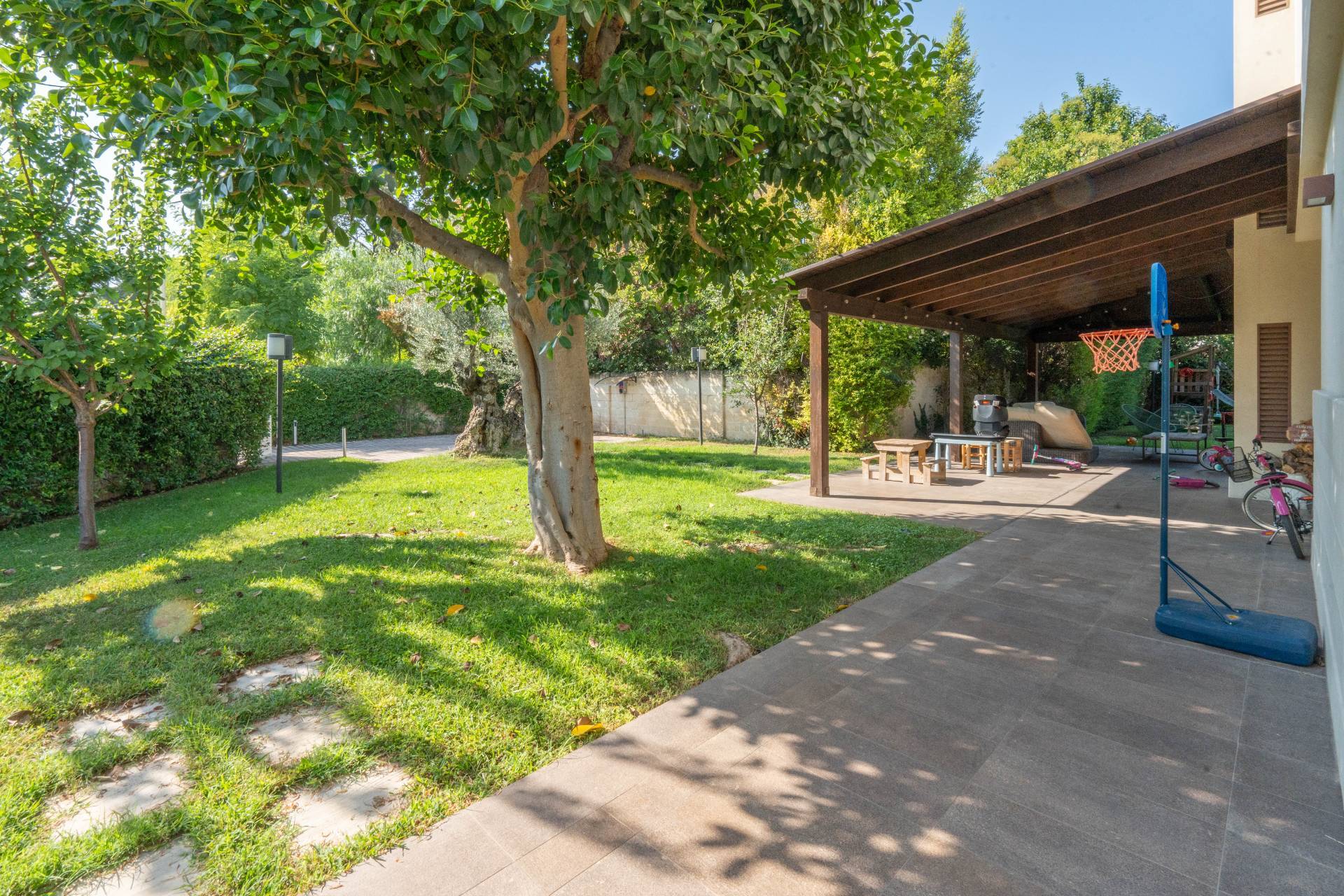 Corso Alcide De Gasperi, Bari, Bari, 70100, IT, 3 Bedrooms Bedrooms, ,4 BathroomsBathrooms,Residential,For Sale,Corso Alcide De Gasperi,1628155