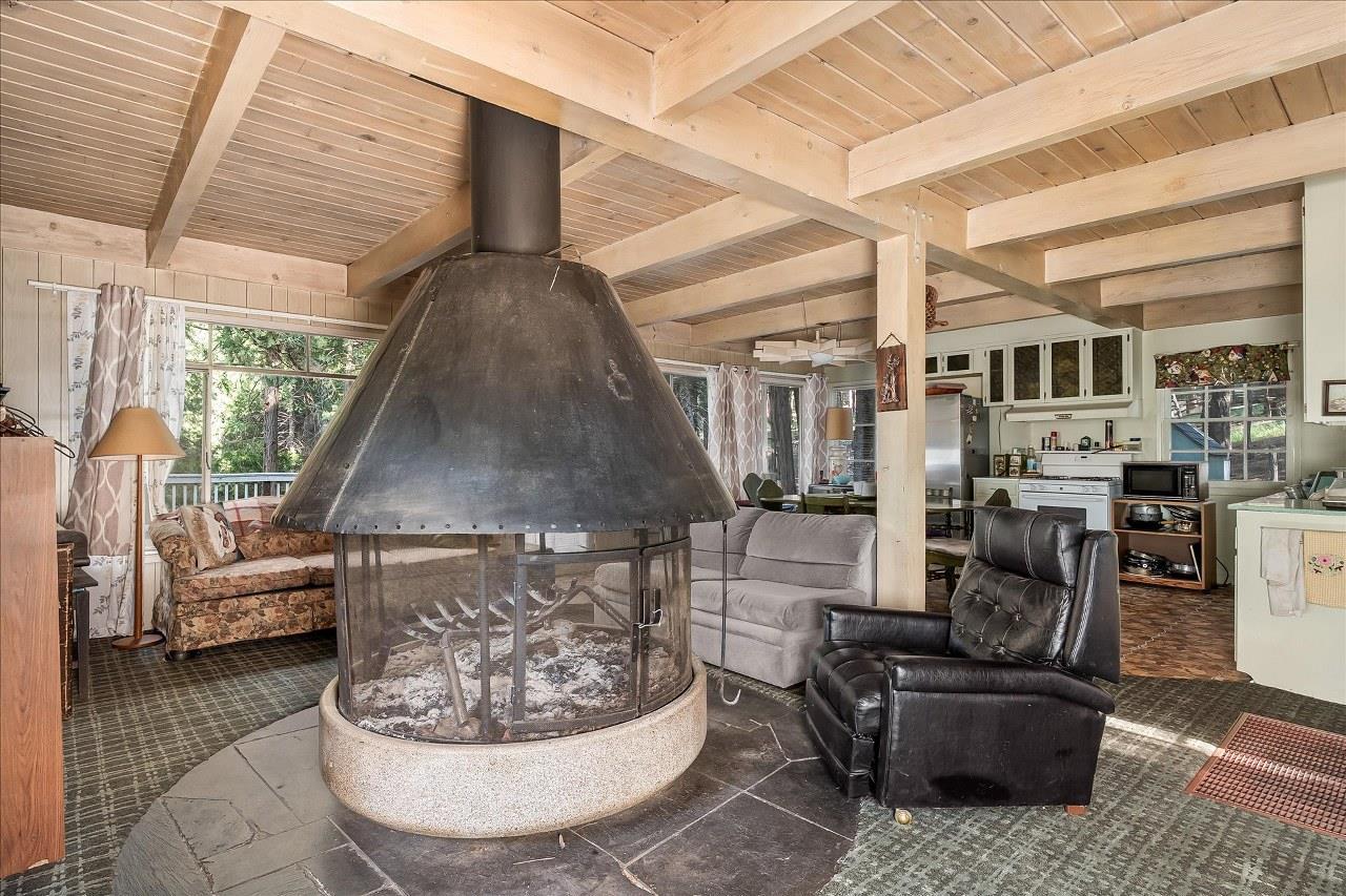 Yosemite, California, 95389, United States, 3 Bedrooms Bedrooms, ,2 BathroomsBathrooms,Residential,For Sale,1930689