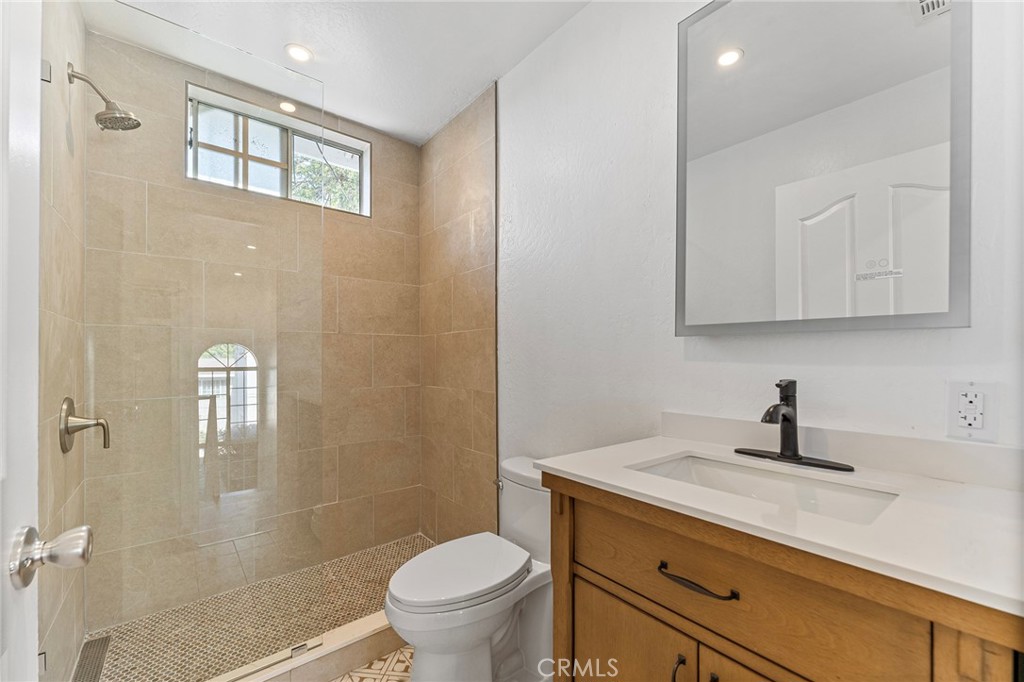 Pasadena, California, 91106, United States, 3 Bedrooms Bedrooms, ,2 BathroomsBathrooms,Residential,For Sale,2005182