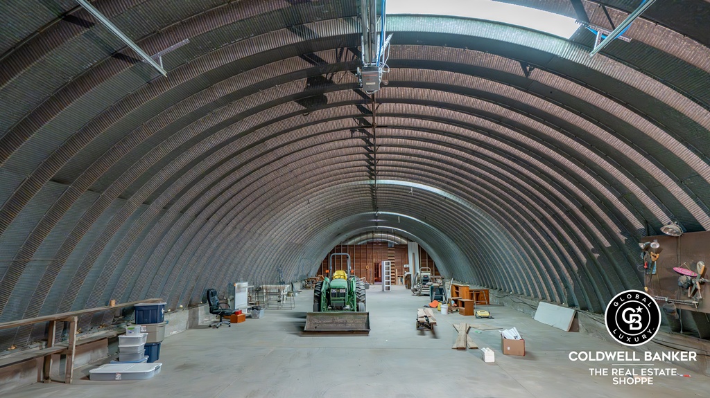 Garden City, Kansas, 67846, United States, 4 Bedrooms Bedrooms, ,Residential,For Sale,2003039