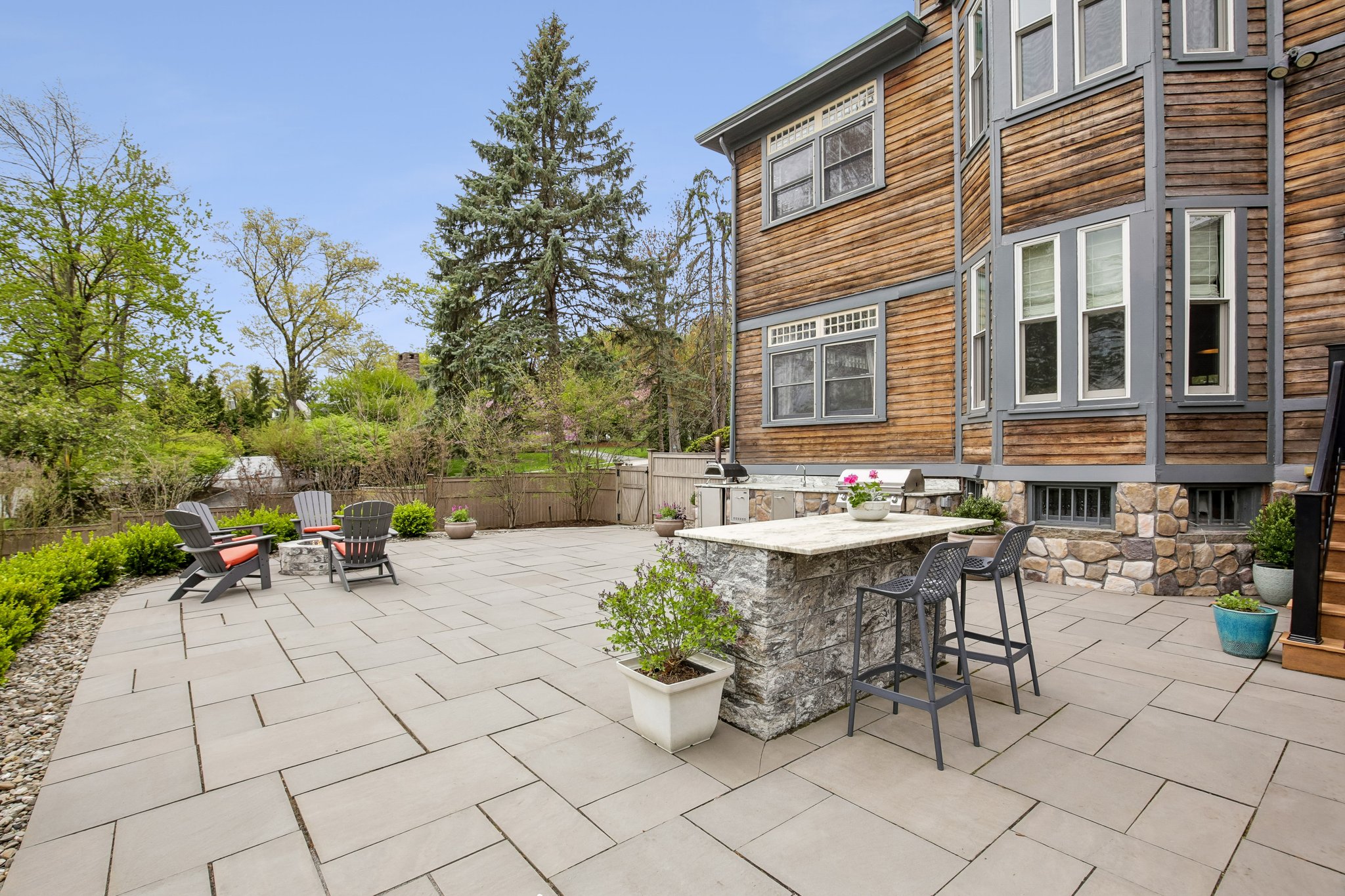  335 Upper Mountain Avenue, Montclair, NJ 07043 - 物件實景