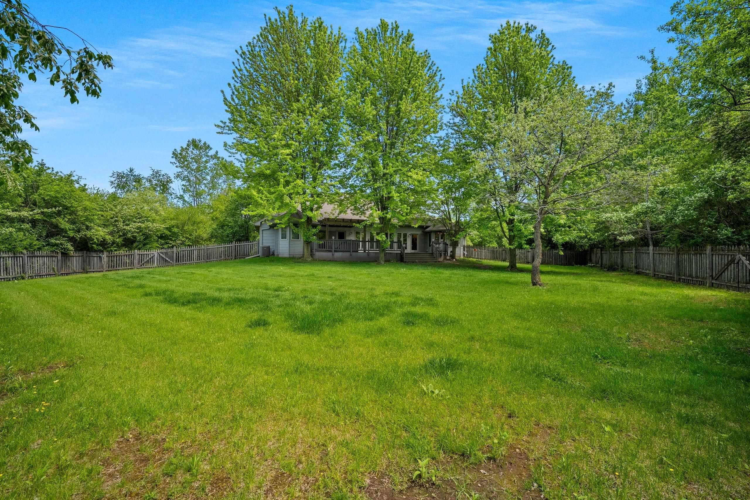DE PERE, Wisconsin, 54115-9240, United States, 4 Bedrooms Bedrooms, ,4 BathroomsBathrooms,Residential,For Sale,2048017