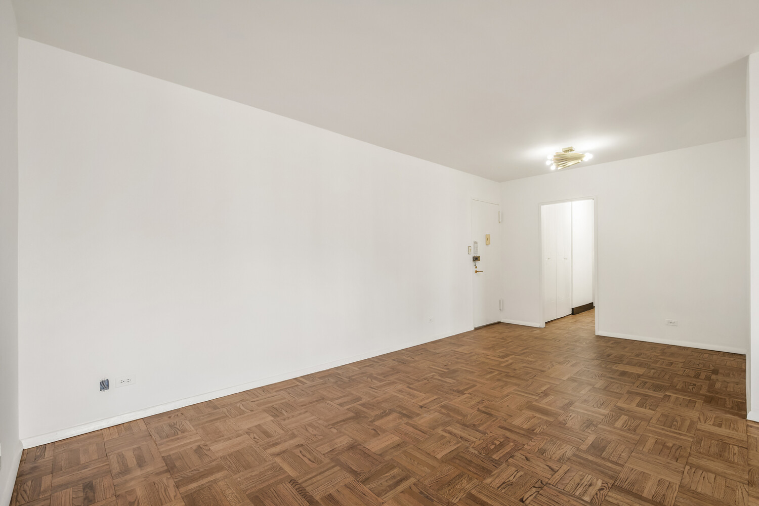New York City, New York, 10022, United States, ,1 BathroomBathrooms,Residential,For Sale,1902778