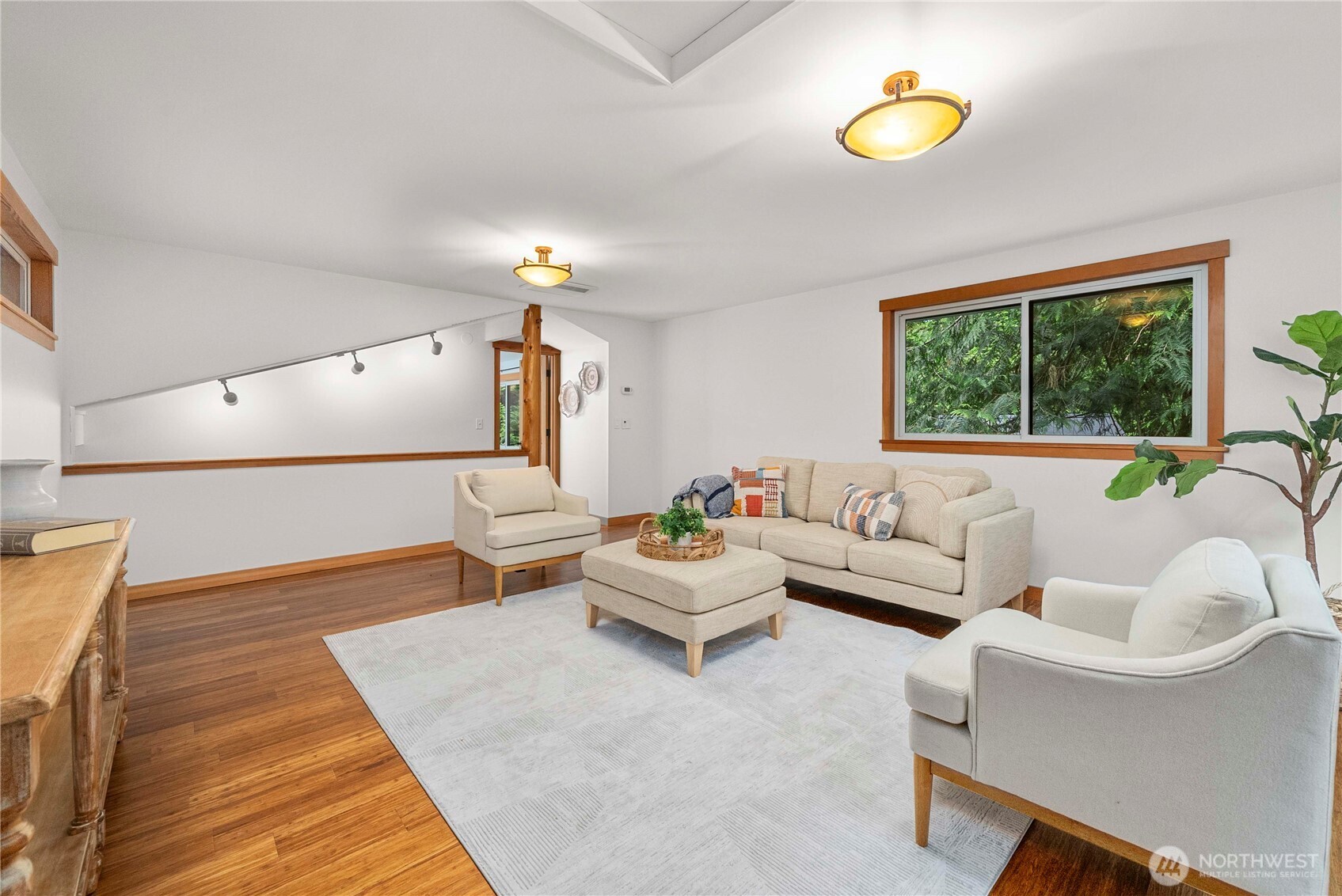Bainbridge Island, Washington, 98110, United States, 3 Bedrooms Bedrooms, ,1 BathroomBathrooms,Residential,For Sale,1890682