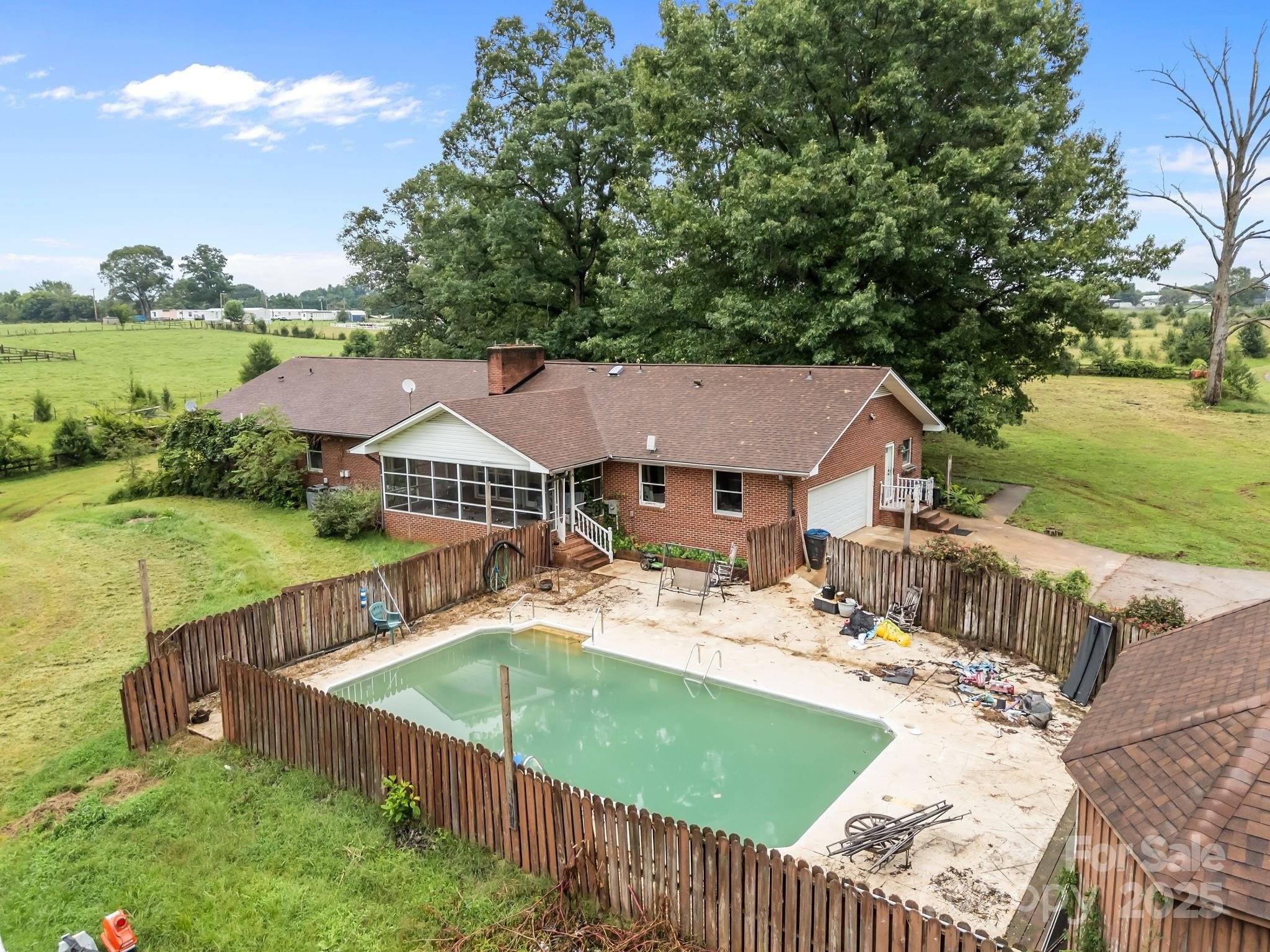 Cleveland, North Carolina, 27013, United States, 4 Bedrooms Bedrooms, ,4 BathroomsBathrooms,Residential,For Sale,1915342