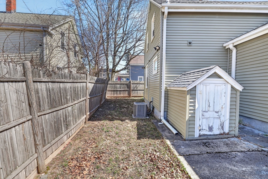Boston, Massachusetts, 02136, United States, 3 Bedrooms Bedrooms, ,1 BathroomBathrooms,Residential,For Sale,2036481