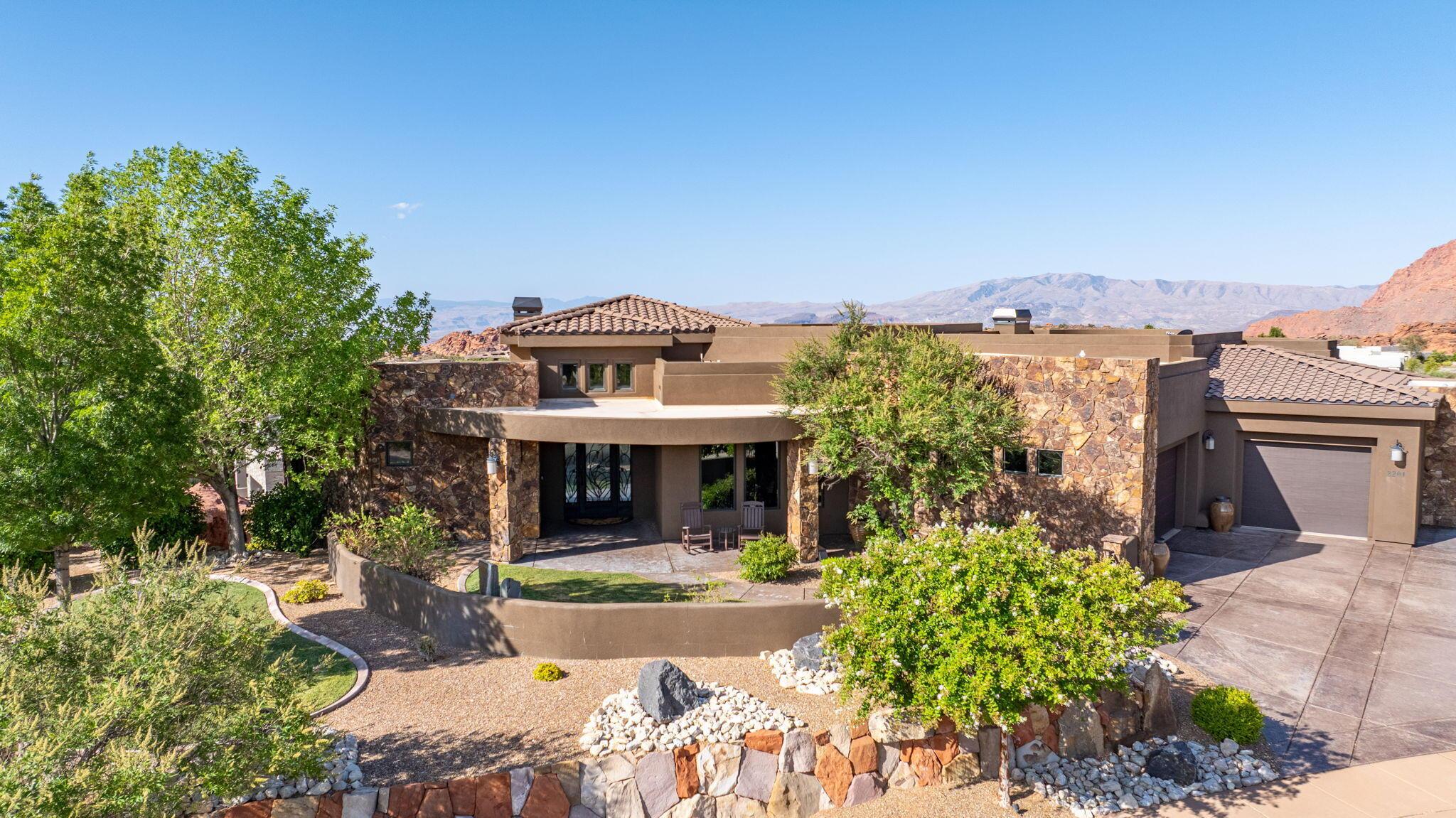 St George, Utah, 84770, United States, 5 Bedrooms Bedrooms, ,7 BathroomsBathrooms,Residential,For Sale,1900533