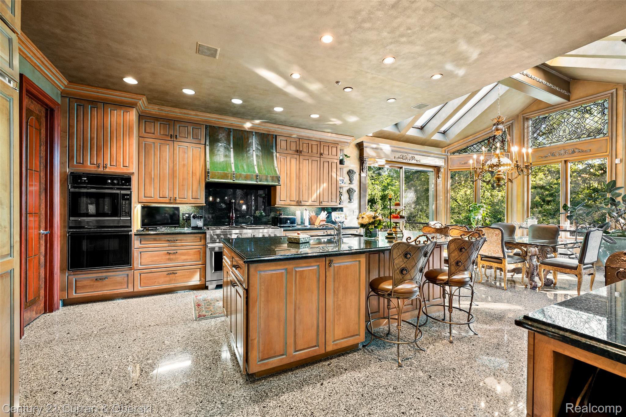 Dearborn, Michigan, 48124, United States, 4 Bedrooms Bedrooms, ,4 BathroomsBathrooms,Residential,For Sale,1983815