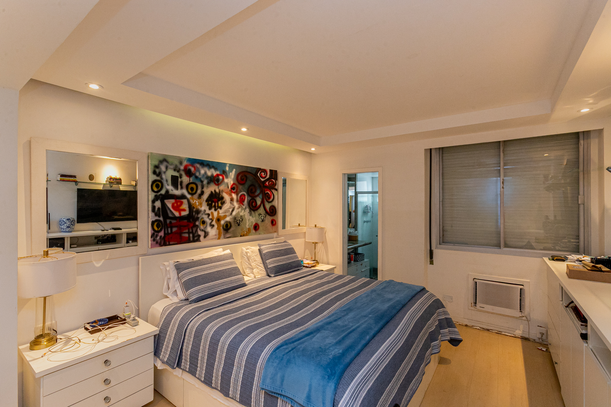  Apartment with a Balcony One Block from the Beach in Leblon - 物件實景