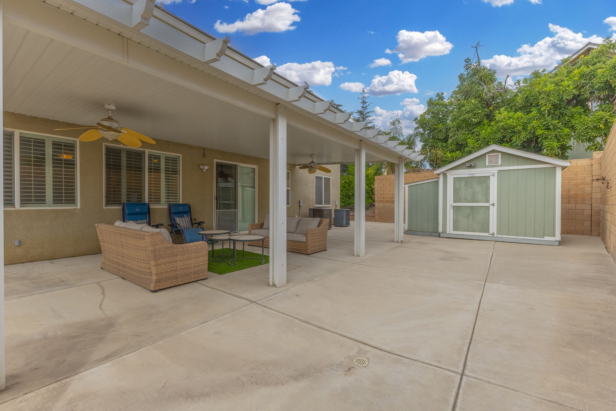Redlands, California, 92374, United States, 6 Bedrooms Bedrooms, ,4 BathroomsBathrooms,Residential,For Sale,1923576