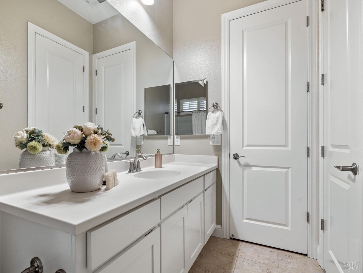 Santa Rosa, California, 95407, United States, 3 Bedrooms Bedrooms, ,2 BathroomsBathrooms,Residential,For Sale,1988541