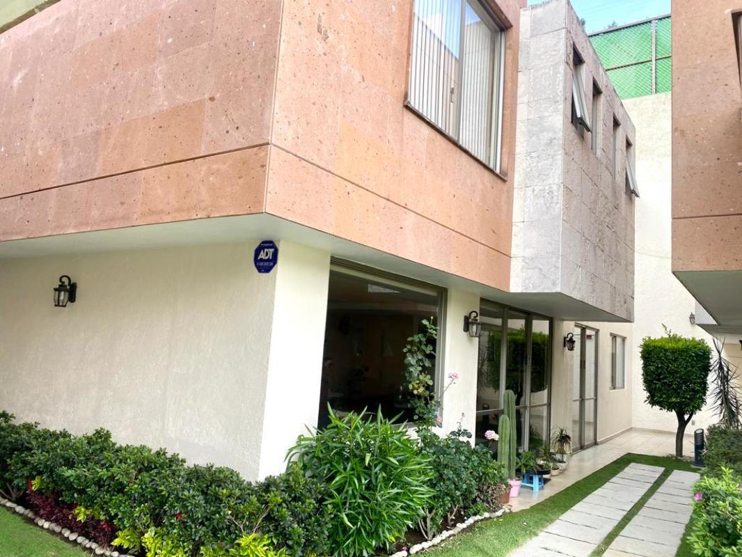 Fuente del Deseo, Huixquilucan, Estado de México, 52780, Mexico, 4 Bedrooms Bedrooms, ,4 BathroomsBathrooms,Residential,For Sale,Fuente del Deseo,1444572