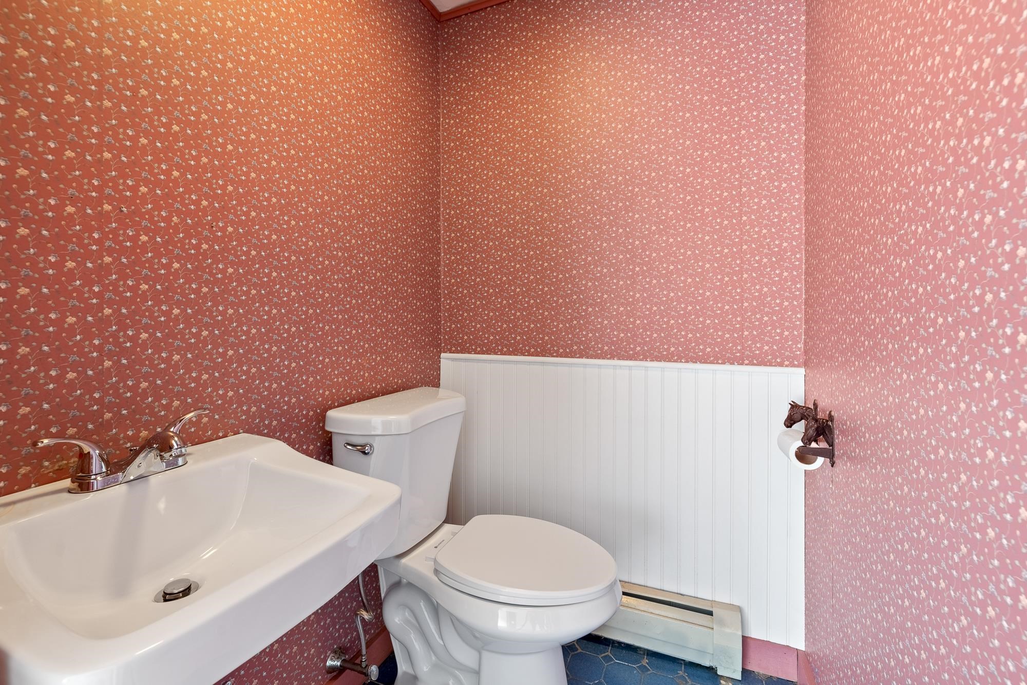 Lyme, New Hampshire, 03768, United States, 3 Bedrooms Bedrooms, ,2 BathroomsBathrooms,Residential,For Sale,1862364