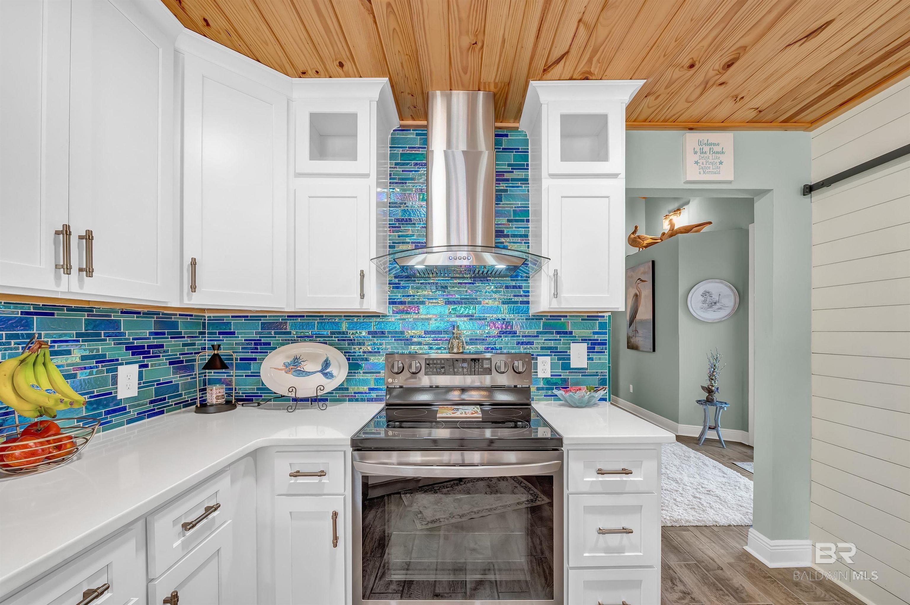 Gulf Shores, Alabama, 36542, United States, 4 Bedrooms Bedrooms, ,3 BathroomsBathrooms,Residential,For Sale,1979178