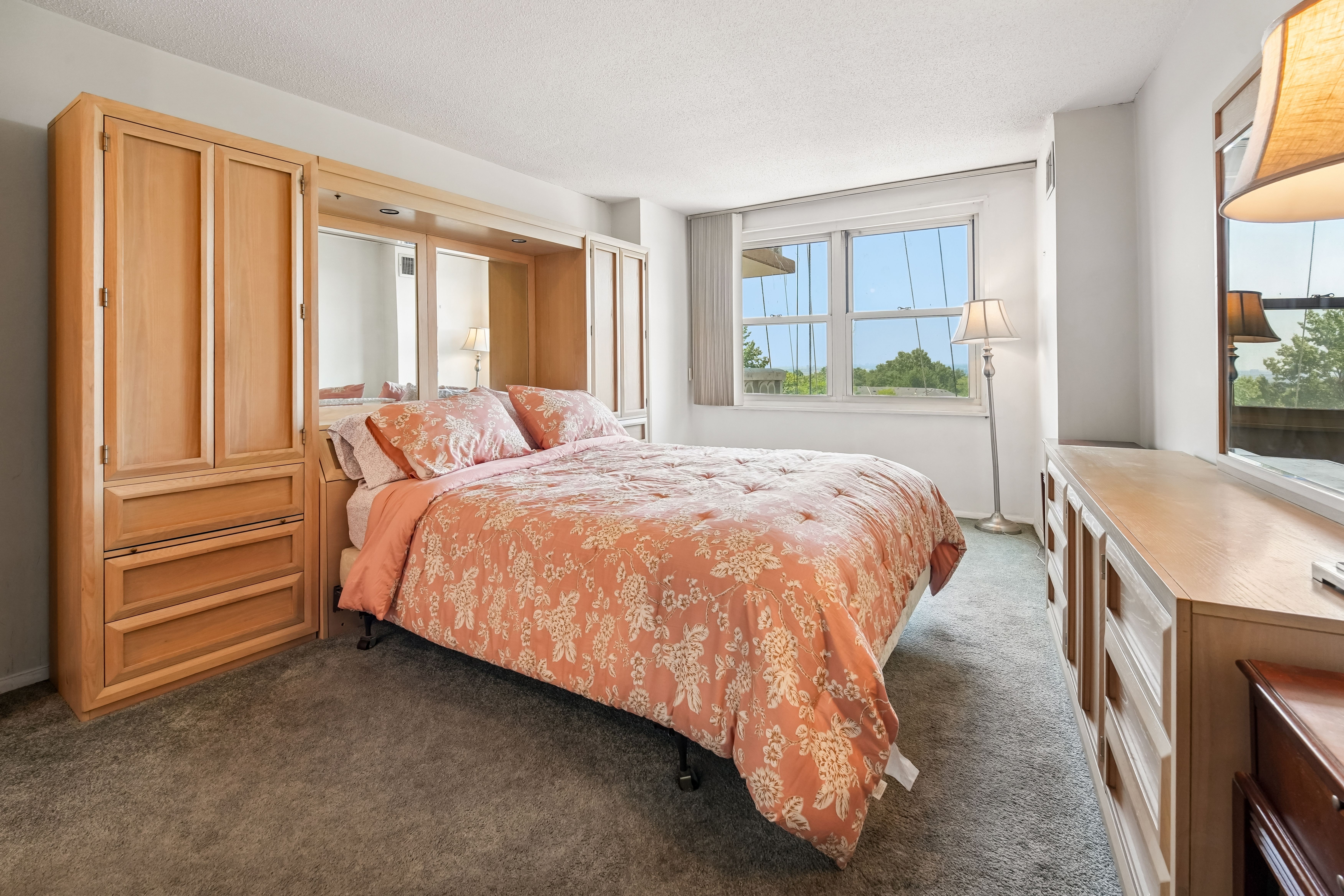  555 North Avenue , Fort Lee, NJ 07024 - 物件實景