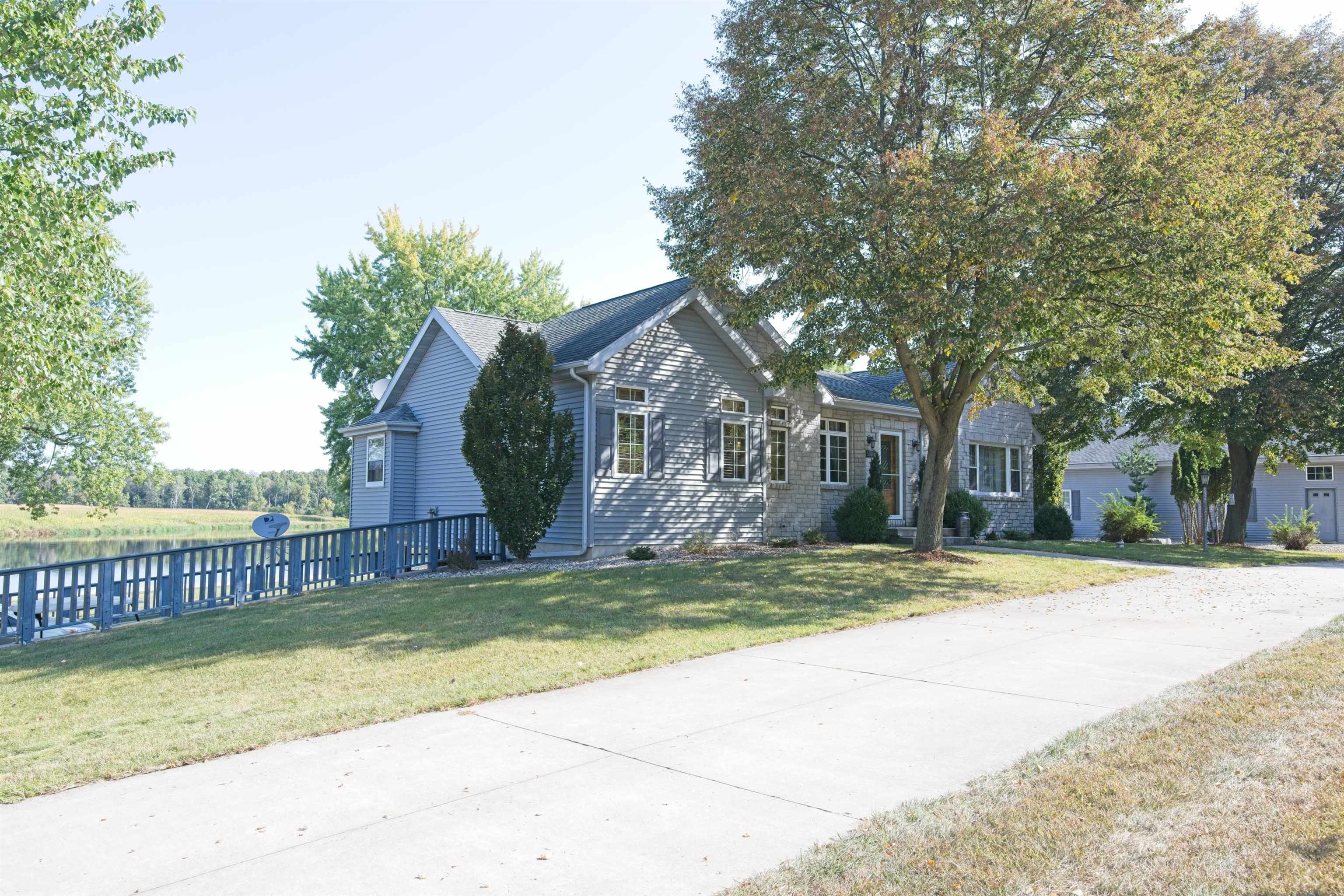 Rio, Wisconsin, 53960, United States, 3 Bedrooms Bedrooms, ,3 BathroomsBathrooms,Residential,For Sale,1976824