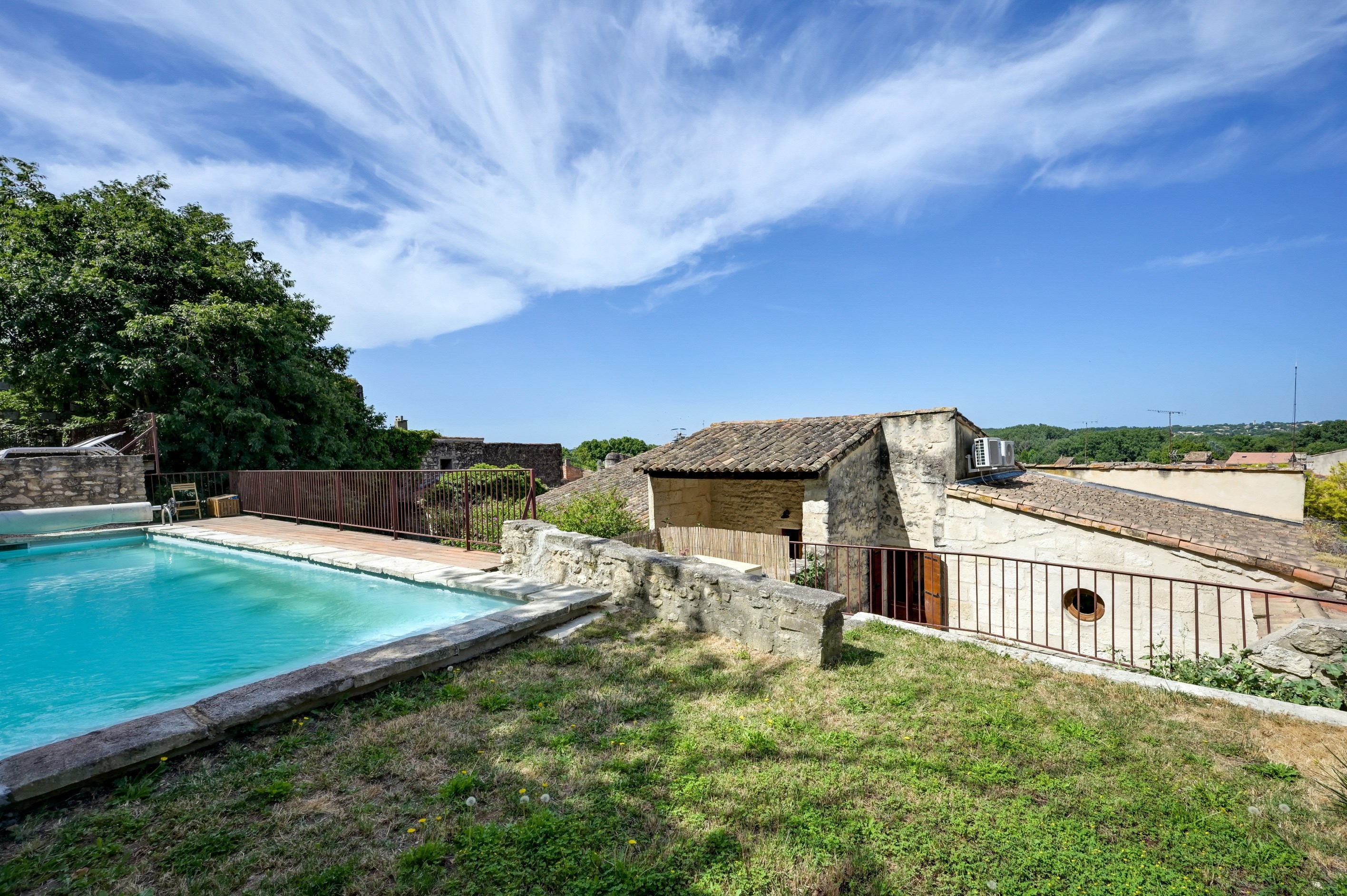  Superb stone village house with garden, swimming pool and garages - 物件實景