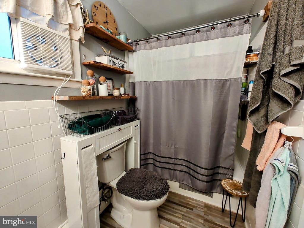 Bayville, New Jersey, 08721, United States, 4 Bedrooms Bedrooms, ,2 BathroomsBathrooms,Residential,For Sale,1837204