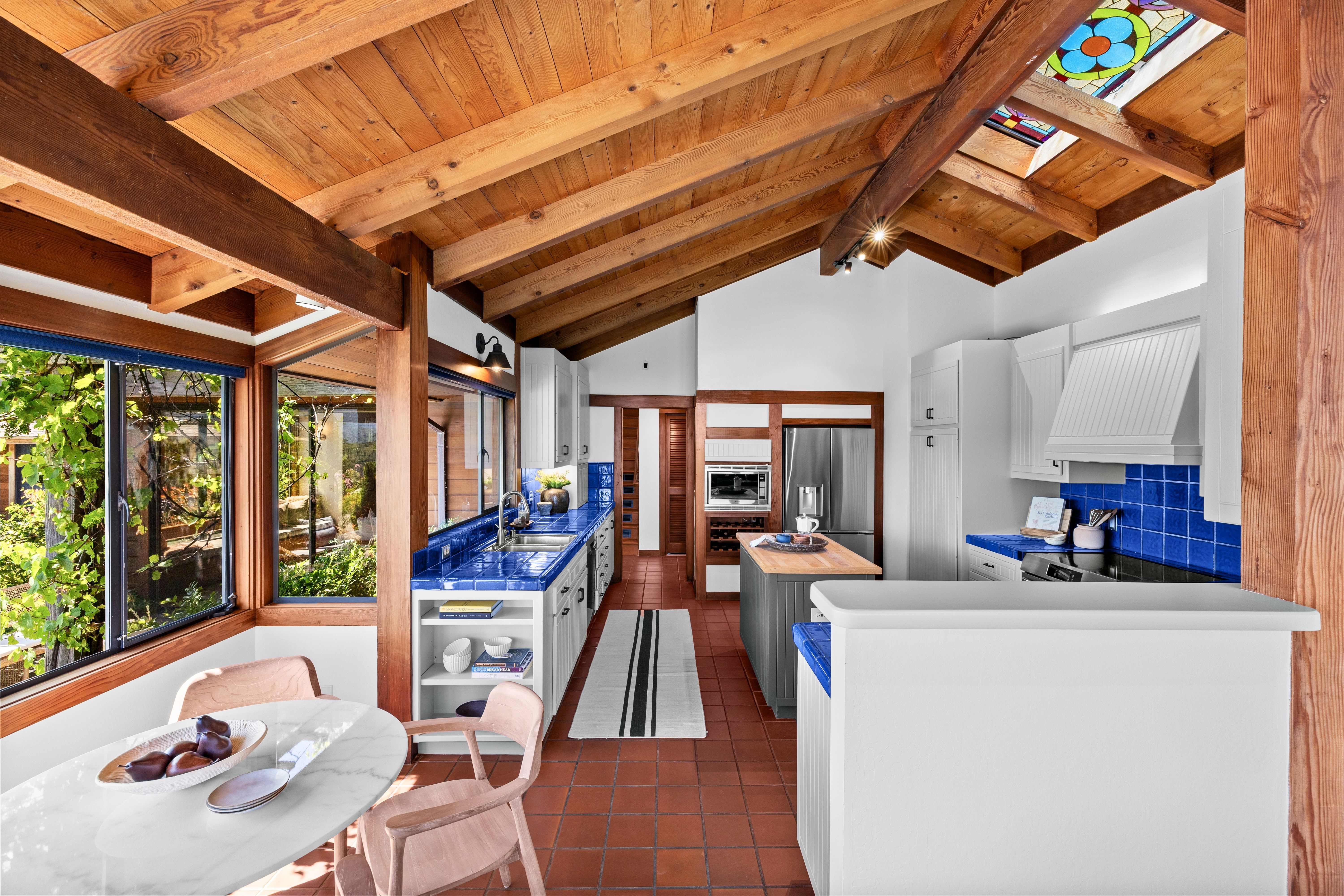  Secluded San Anselmo Estate With 270 Degree Panoramic Views On Almost Four Acres - 物件實景