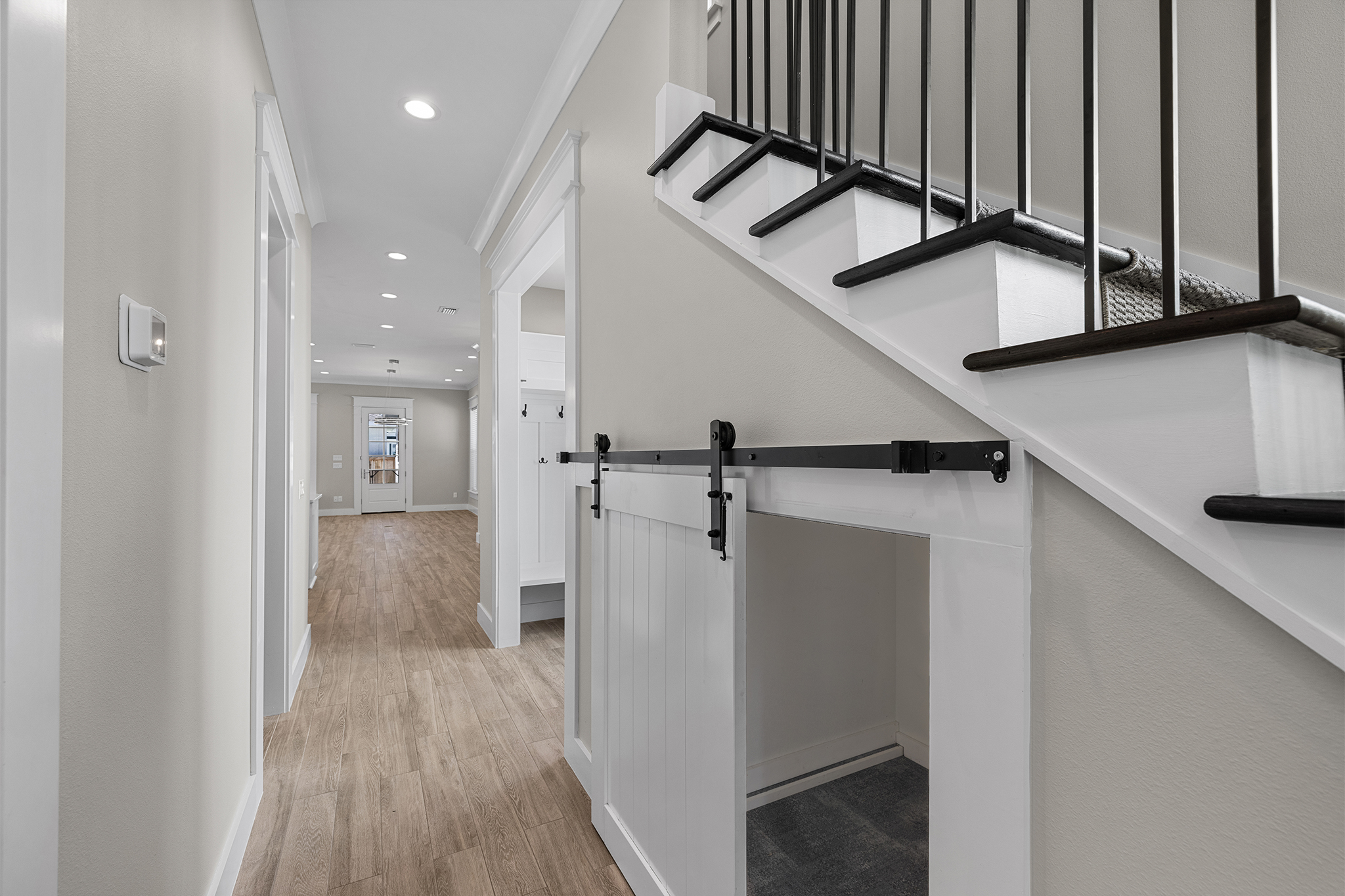  New Construction in East Hill - 物件實景