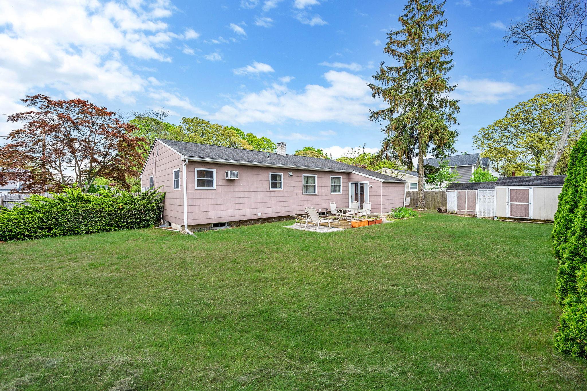 Centereach, New York, 11720, United States, 3 Bedrooms Bedrooms, ,3 BathroomsBathrooms,Residential,For Sale,1821298