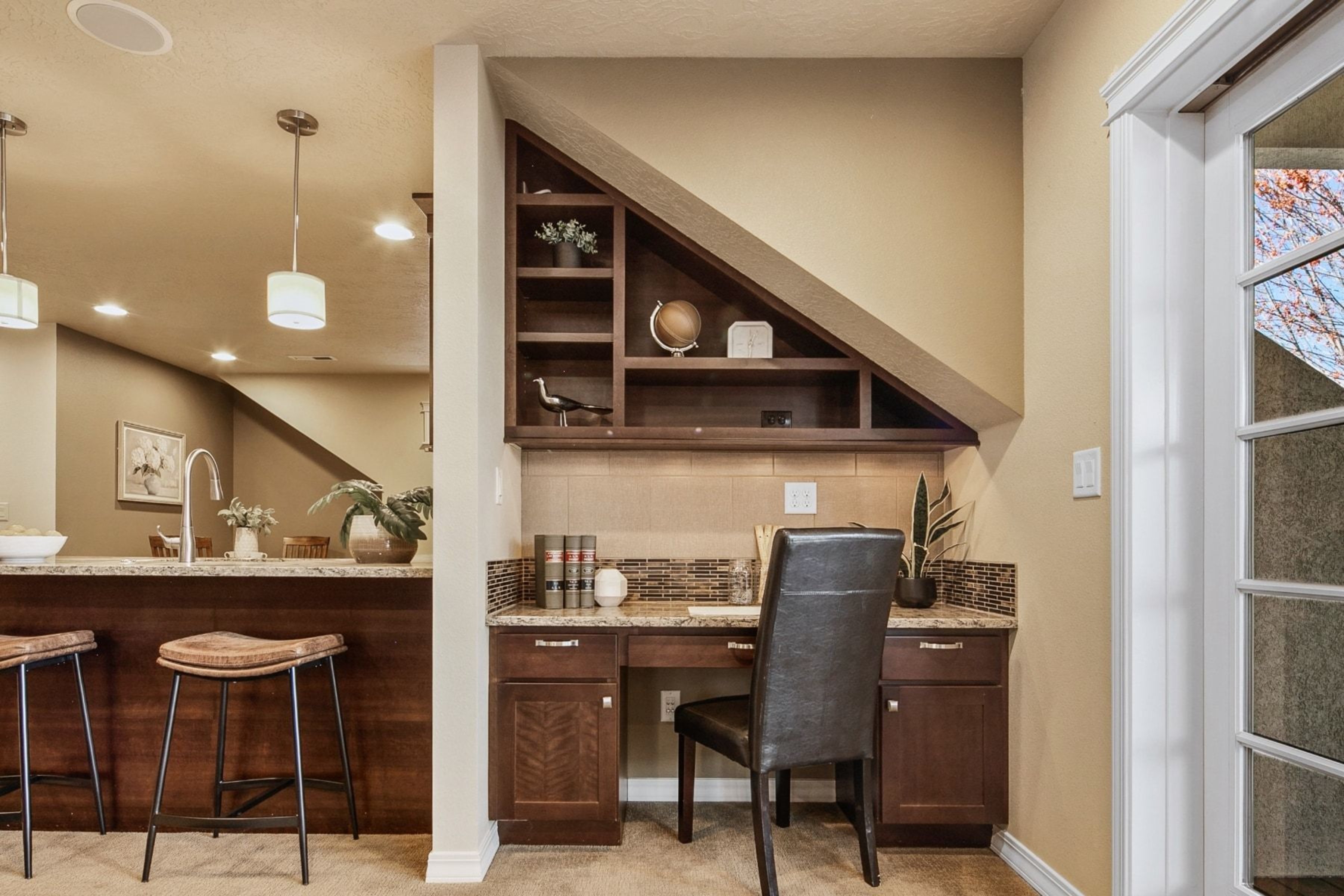  Custom Hidden Springs Estate with Private Casita & ResortStyle Backyard - 物件實景