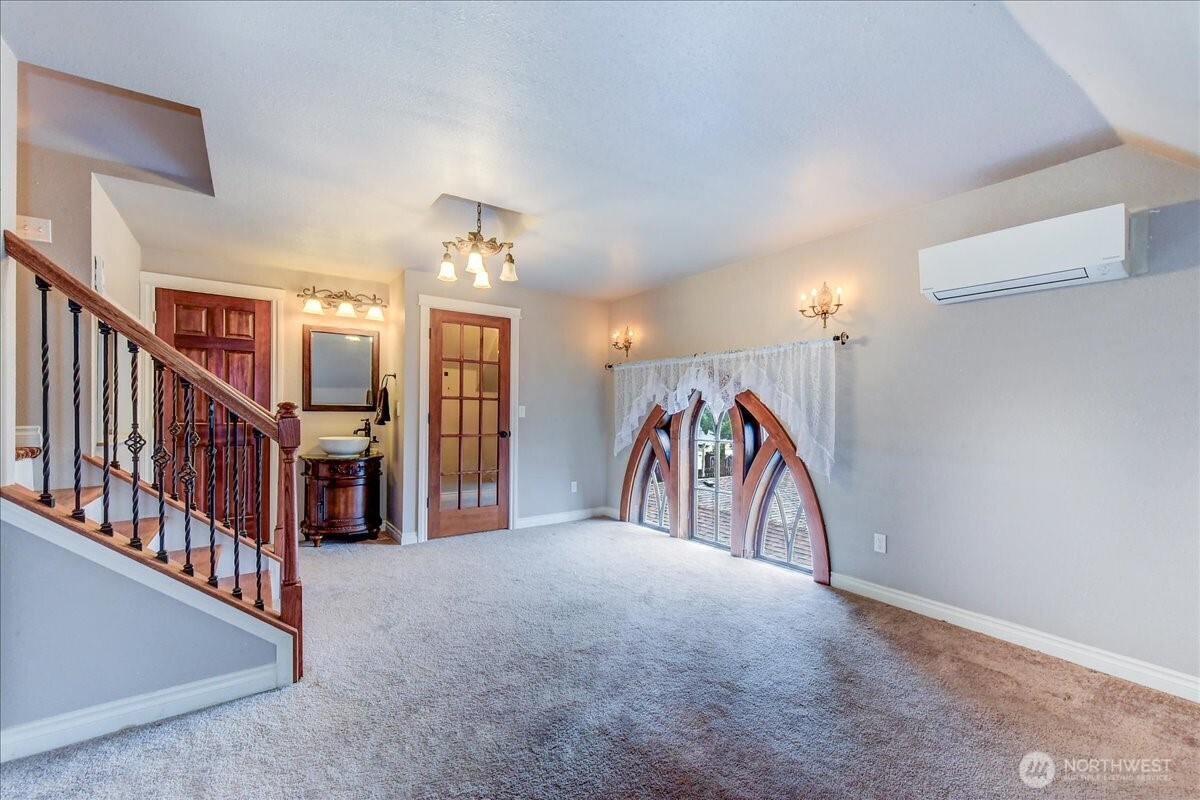 Sumner, Washington, 98390, United States, 4 Bedrooms Bedrooms, ,3 BathroomsBathrooms,Residential,For Sale,1992043