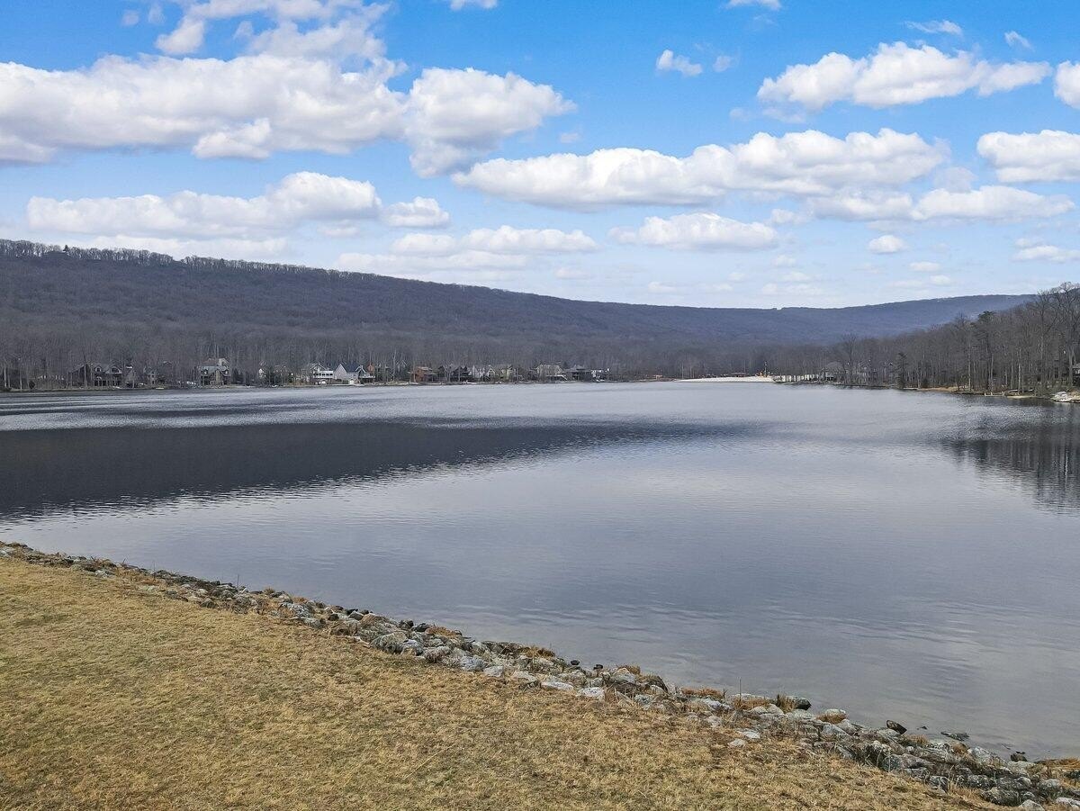 Hazleton, Pennsylvania, 18202, United States, 4 Bedrooms Bedrooms, ,3 BathroomsBathrooms,Residential,For Sale,1754491