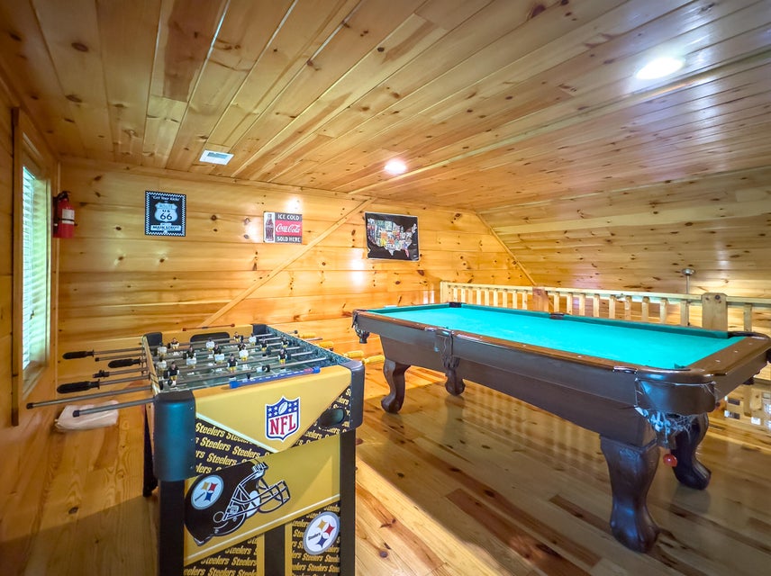 Sevierville, Tennessee, 37876, United States, 13 Bedrooms Bedrooms, ,14 BathroomsBathrooms,Residential,For Sale,1974606