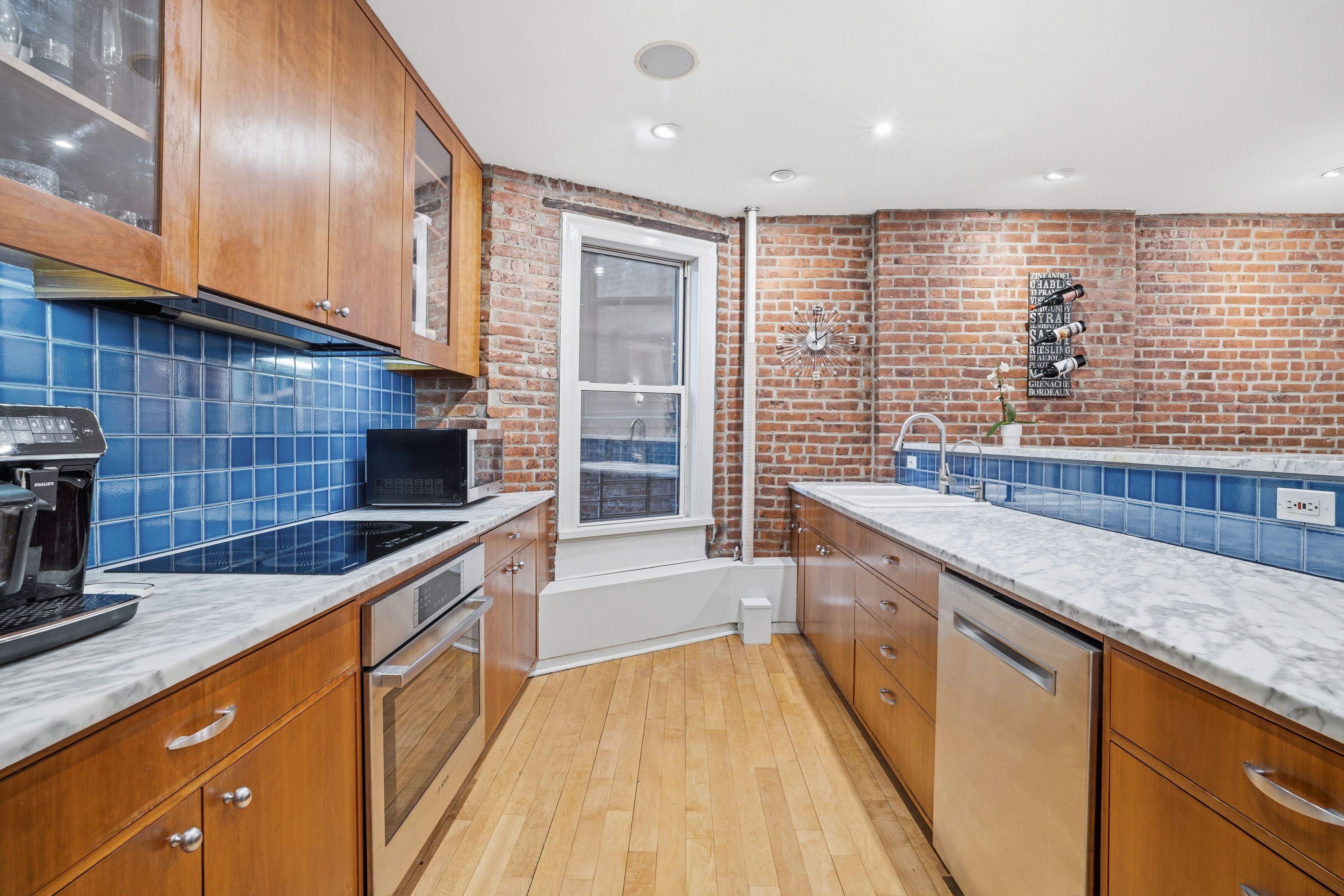  219 East 83rd Street - 物件實景