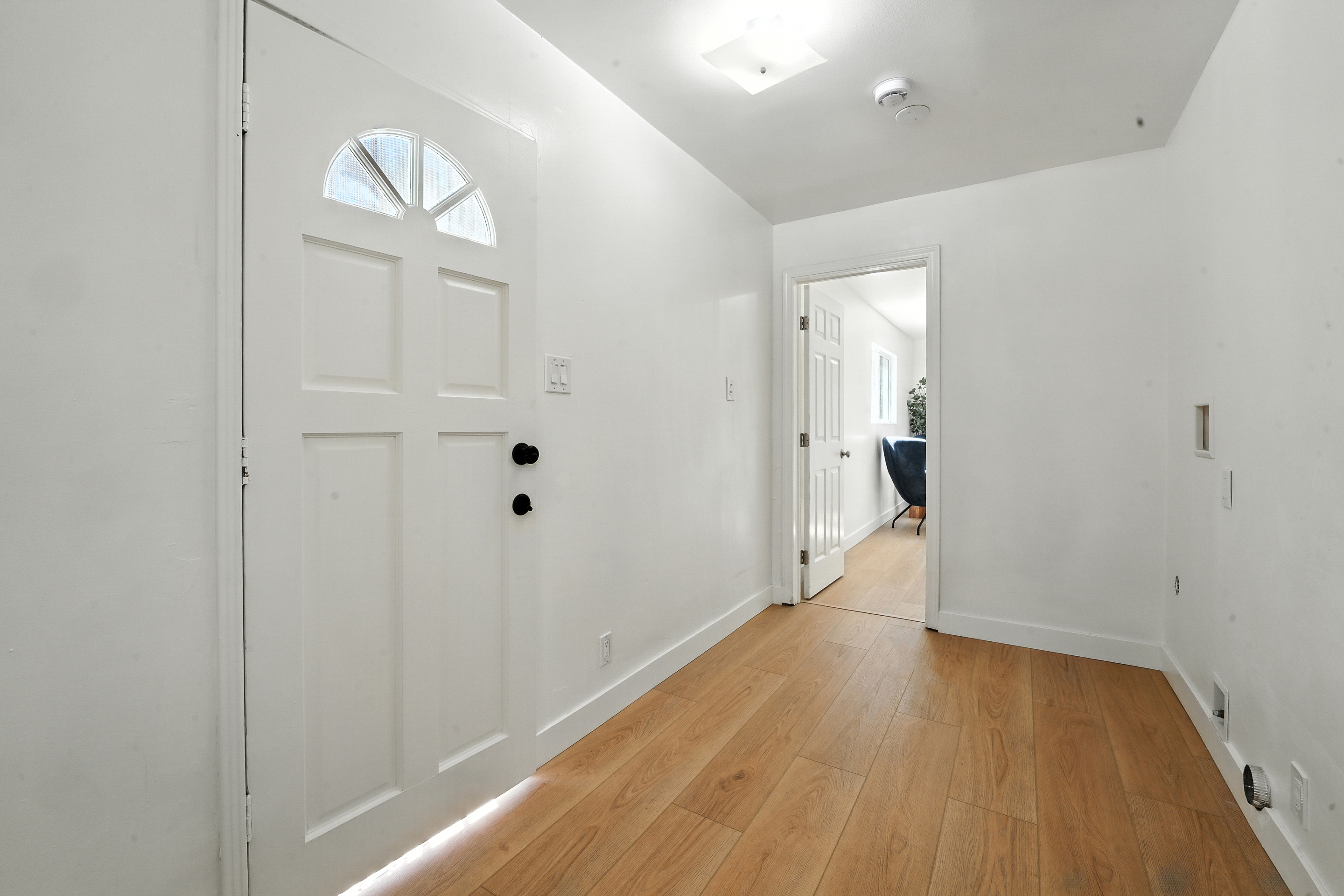 Los Angeles, California, 90042, United States, 3 Bedrooms Bedrooms, ,3 BathroomsBathrooms,Residential,For Sale,1909729