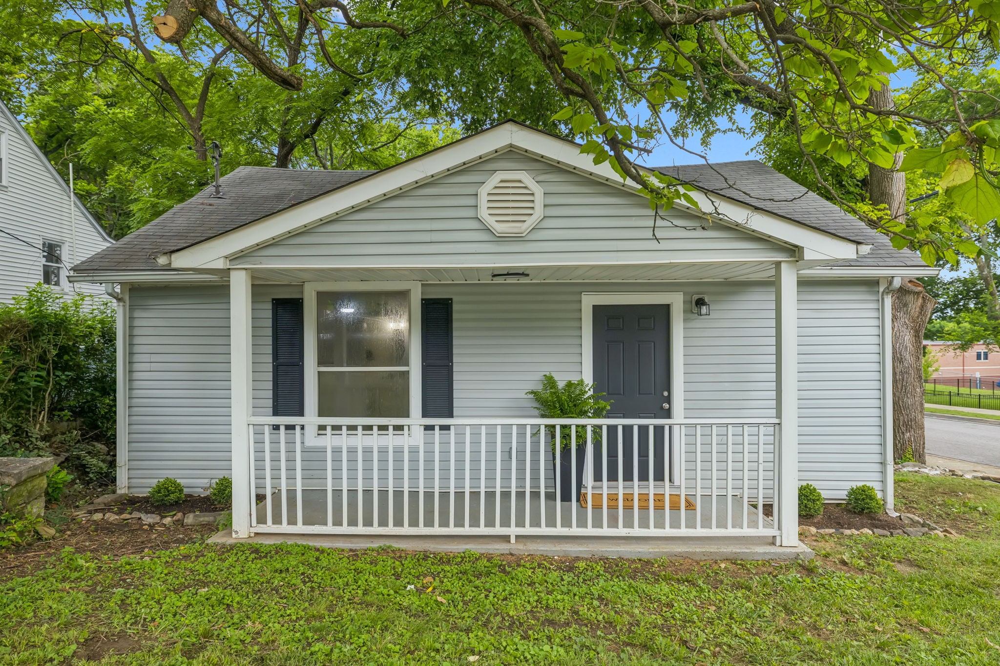 Nashville, Tennessee, 37209, United States, 4 Bedrooms Bedrooms, ,3 BathroomsBathrooms,Residential,For Sale,1873930