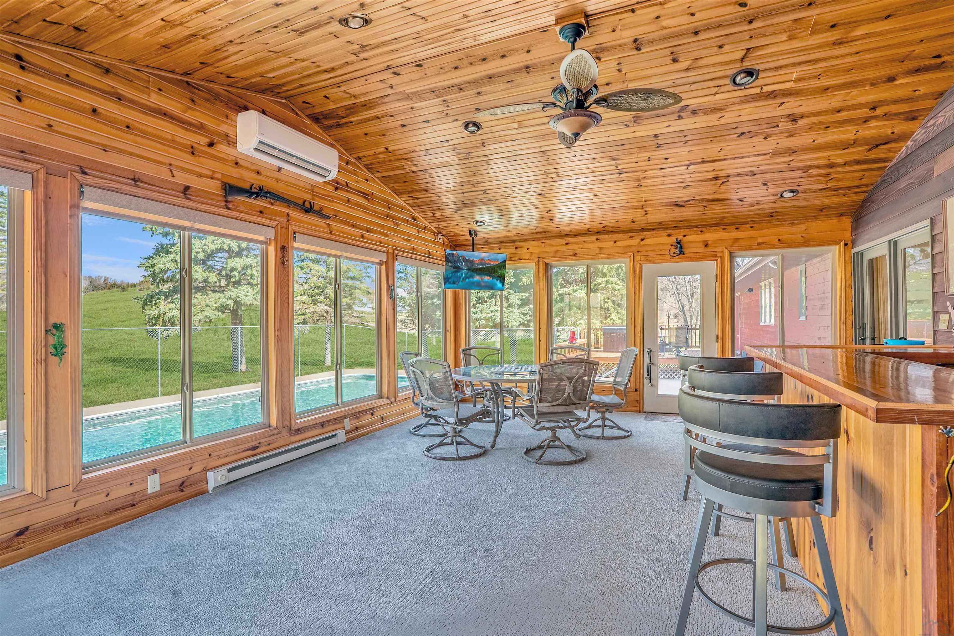 Sioux City, Iowa, 51108, United States, 3 Bedrooms Bedrooms, ,4 BathroomsBathrooms,Residential,For Sale,2035847