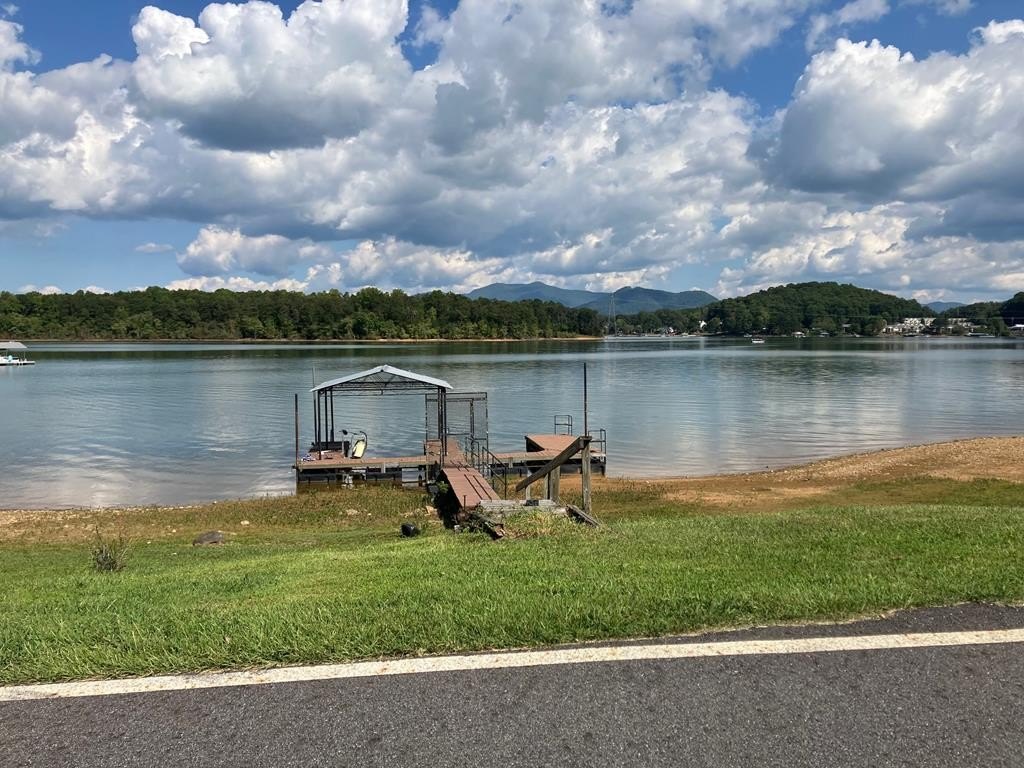 Young Harris, Georgia, 30582, United States, 3 Bedrooms Bedrooms, ,3 BathroomsBathrooms,Residential,For Sale,1974109