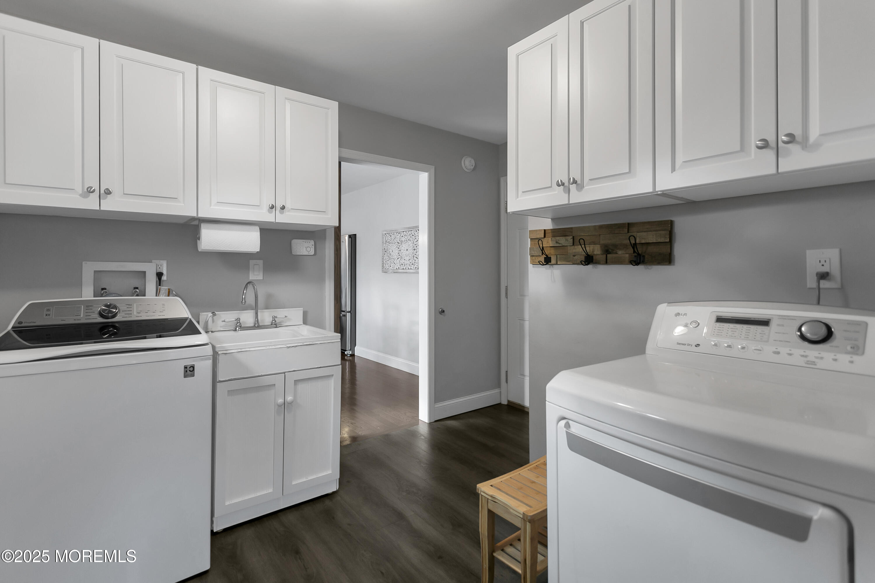 Middletown, New Jersey, 07748, United States, 4 Bedrooms Bedrooms, ,3 BathroomsBathrooms,Residential,For Sale,1908031