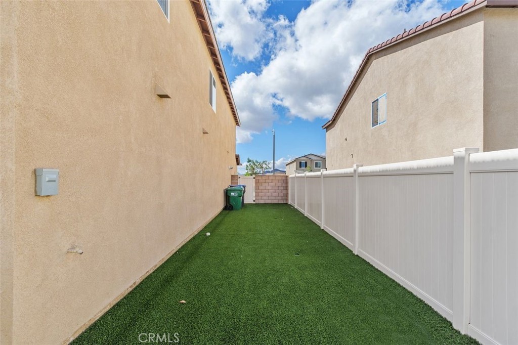 Winchester, California, 92596, United States, 5 Bedrooms Bedrooms, ,3 BathroomsBathrooms,Residential,For Sale,1986511