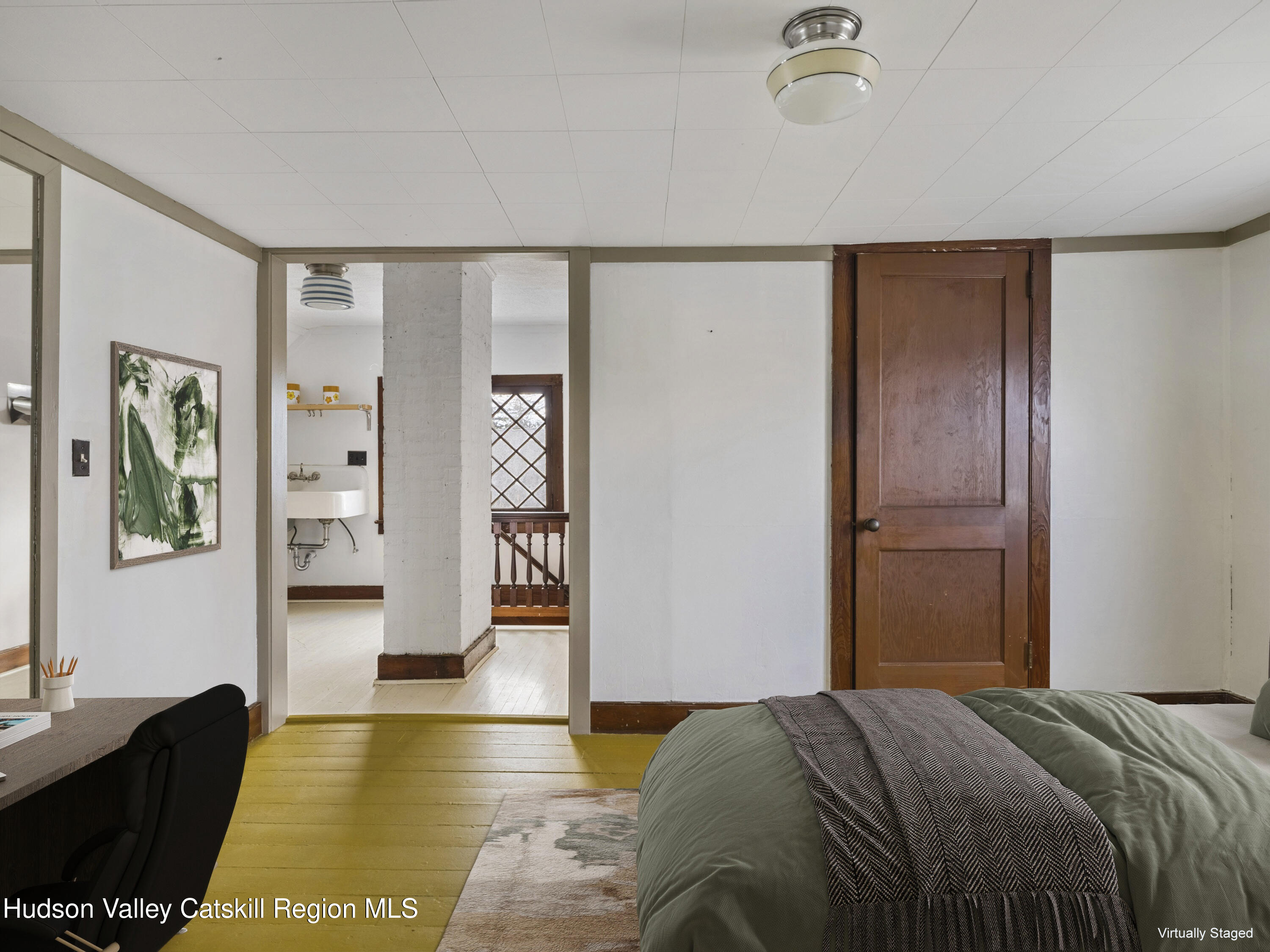 Red Hook, New York, 12571, United States, 4 Bedrooms Bedrooms, ,3 BathroomsBathrooms,Residential,For Sale,2000518