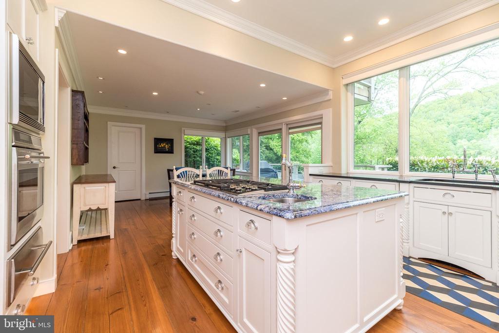 Point Pleasant, Pennsylvania, 18950, United States, 4 Bedrooms Bedrooms, ,6 BathroomsBathrooms,Residential,For Sale,1794565