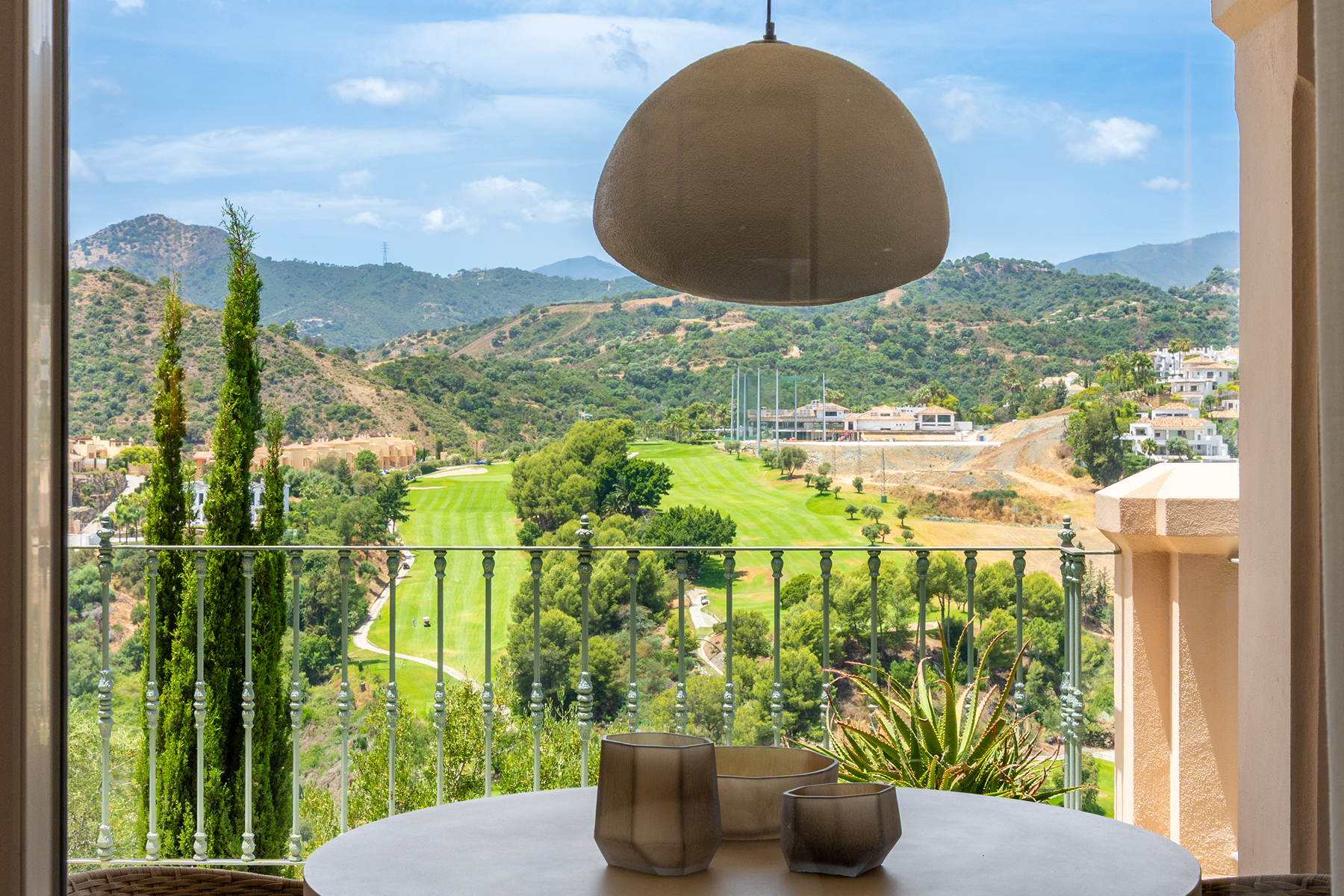  Townhouse with panoramic golf views and sunset terraces in Benahavís - 物件實景