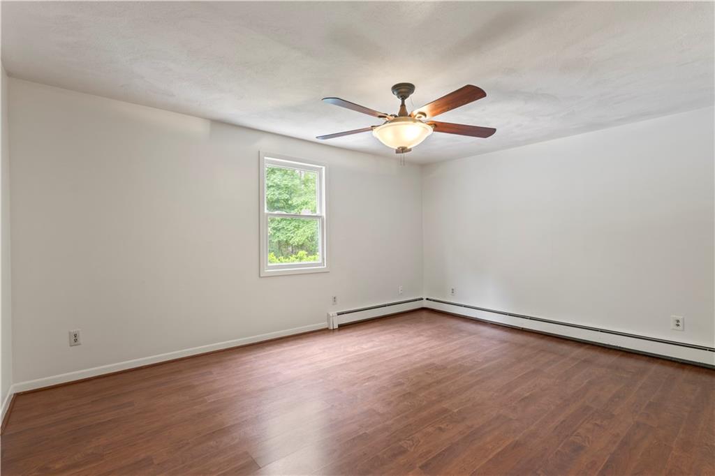 North Smithfield, Rhode Island, 02896, United States, 3 Bedrooms Bedrooms, ,3 BathroomsBathrooms,Residential,For Sale,1870589