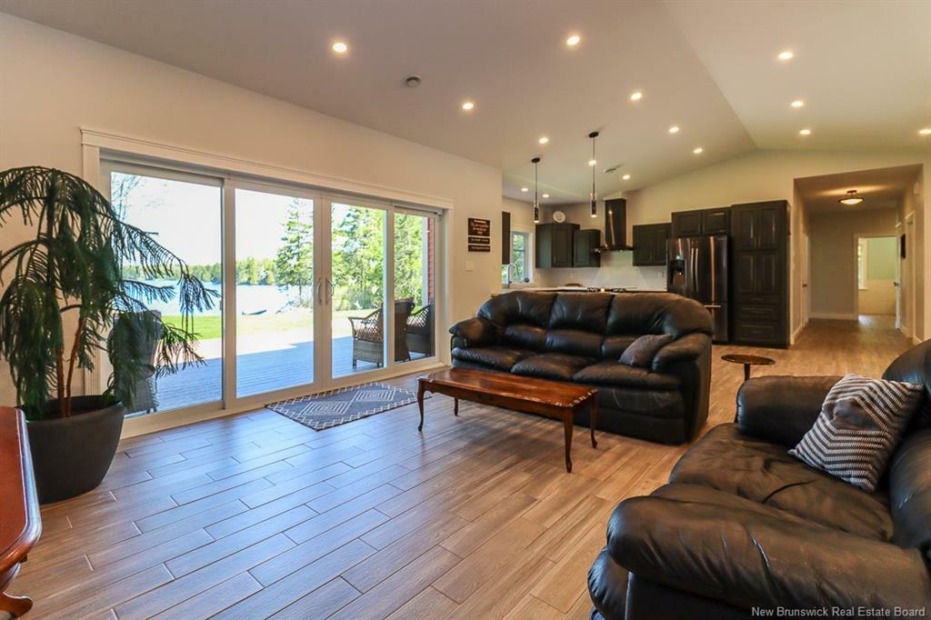 WILLOW GROVE, New Brunswick, E2S 1E9, CA, 3 Bedrooms Bedrooms, ,2 BathroomsBathrooms,Residential,For Sale,1876613