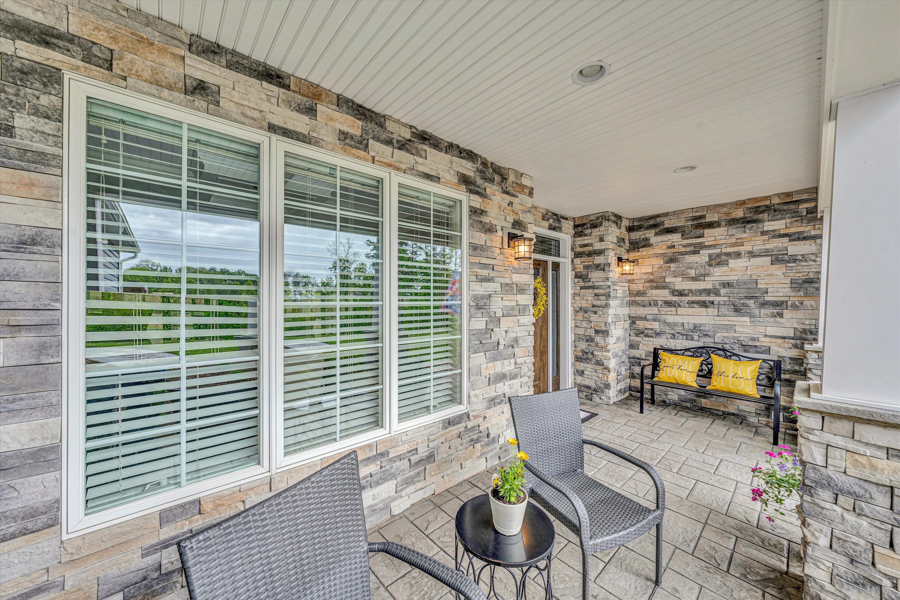 Blue Ridge, Virginia, 24064, United States, 4 Bedrooms Bedrooms, ,3 BathroomsBathrooms,Residential,For Sale,1930042