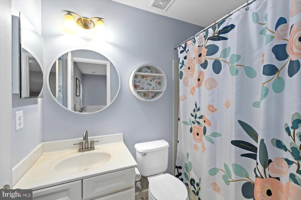 Spotsylvania, Virginia, 22553, United States, 4 Bedrooms Bedrooms, ,5 BathroomsBathrooms,Residential,For Sale,1895881