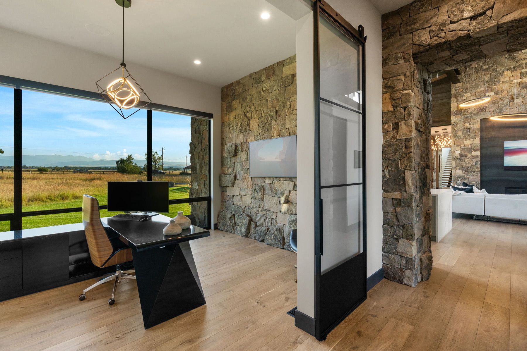 683 Cobb Hill Rd - 物件實景