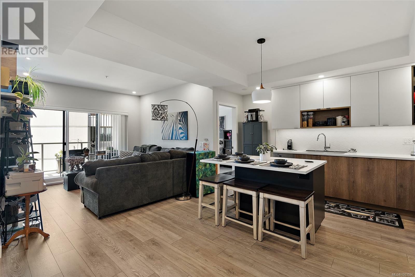 LANGFORD, British Columbia, V9B 0Y3, CA, 2 Bedrooms Bedrooms, ,2 BathroomsBathrooms,Residential,For Sale,1875162